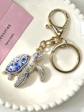 Beautiful Turtle Bag Charm/ Keychain NEW